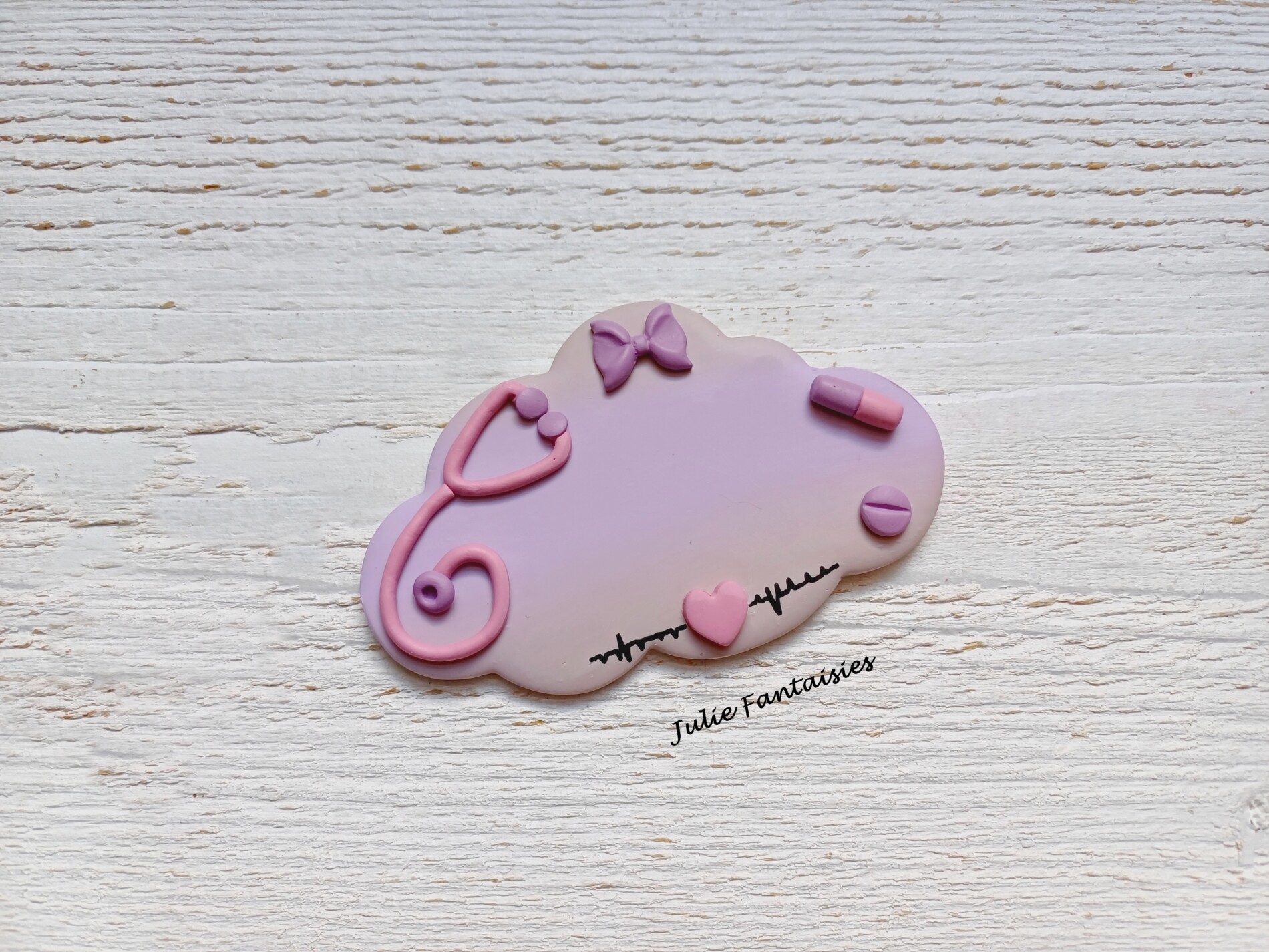 badge métier personnalisable badge puériculture julie fantaisies badges