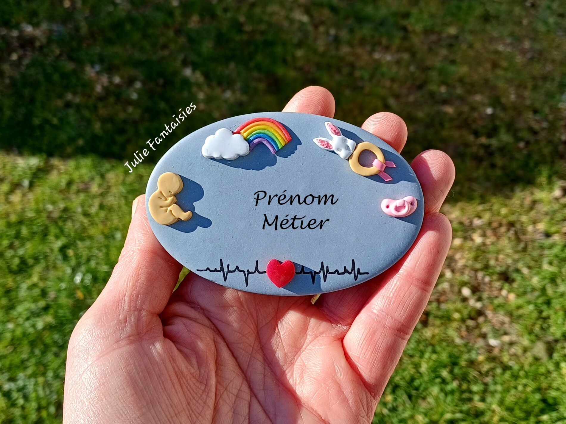 Badge métier soignant badge puericulture badge puericultrice badge sage femme badge bébé badge arc en ciel julie fantaisies badges