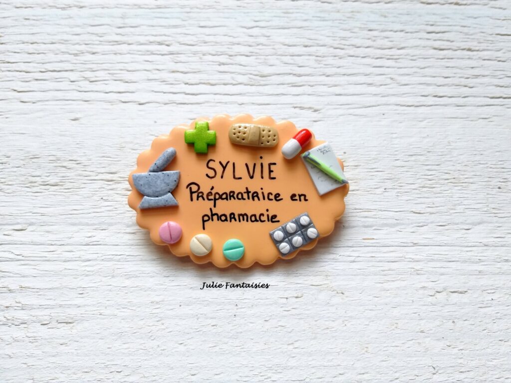 badge préparatrice en pharmacie julie fantaisies badges