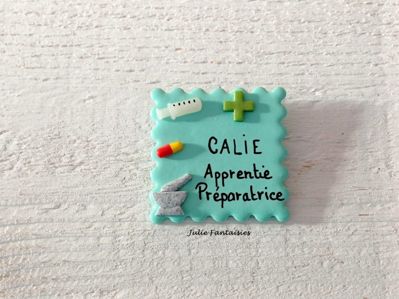 badge métier badge infirmière badge personnalisé badge pharmacienne badge sage femme badge medecin badge gynéco badge interne badge julie fantaisies